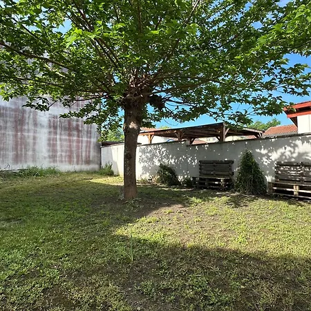 Holiday home L'orangerie Urbaine